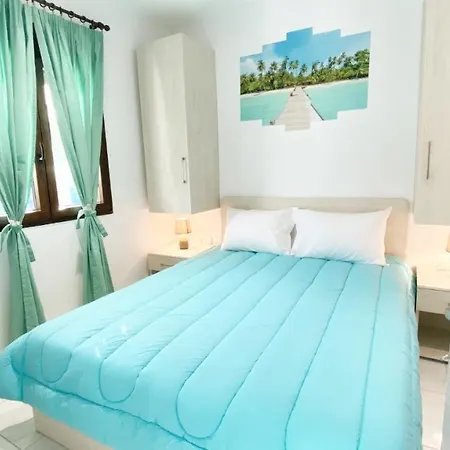 Chrisella Vila