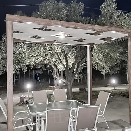 Chrisella * Skala Rachoni (Thasos)