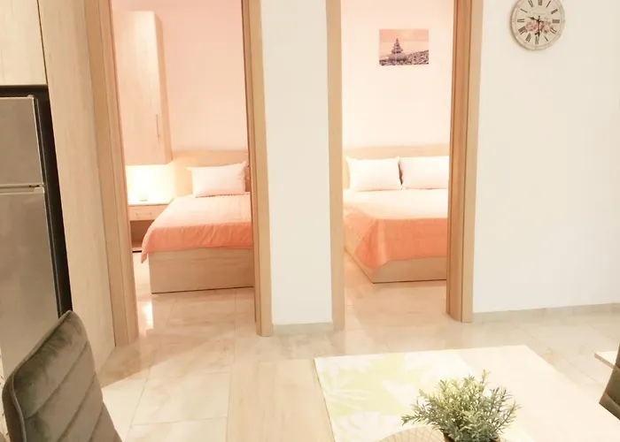Chrisella Villa